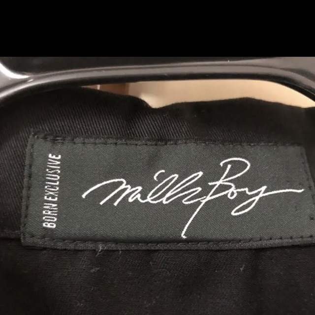 MILKBOY(ミルクボーイ)のミルクボーイ　春秋用　薄手コート　ユニセックス　free size レディースのジャケット/アウター(ロングコート)の商品写真