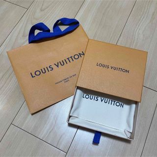 ルイヴィトン(LOUIS VUITTON)のLOUIS VUITTON 空箱　ショップ袋　ショッピングバック(ラッピング/包装)