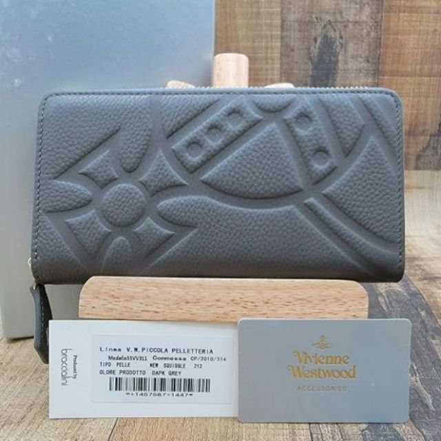 ✨新品 翌日発送✨ヴィヴィアンウエストウッド 長財布 55VV311
