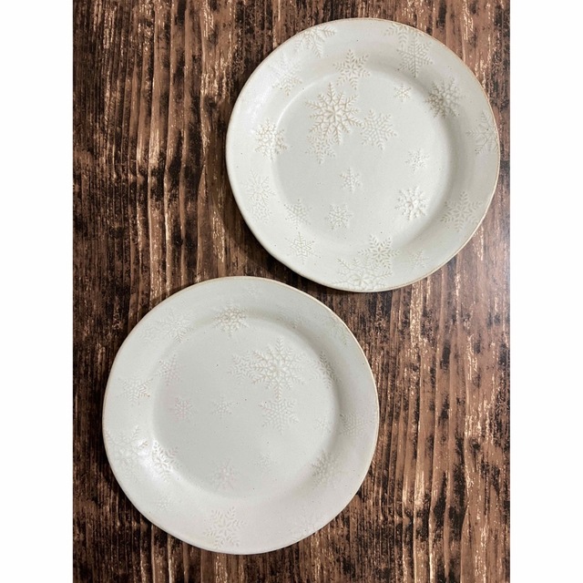 雪柄ホワイト丸皿 22cm 2枚 益子焼 オシャレ 中皿 陶器メイン皿デザート皿