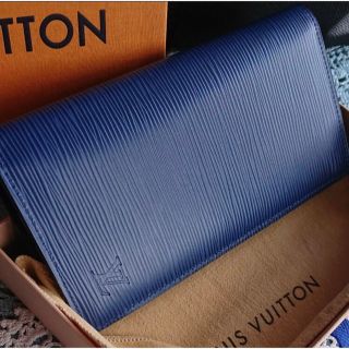 LOUIS VUITTON ルイヴィトン エピ ブルー 長財布 二つ折り 美品
