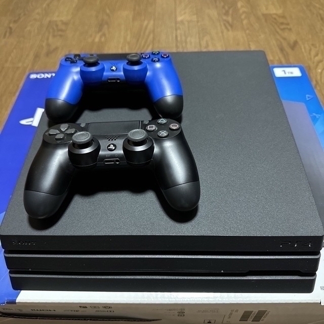 家庭用ゲーム機本体PlayStation4Pro  1TB