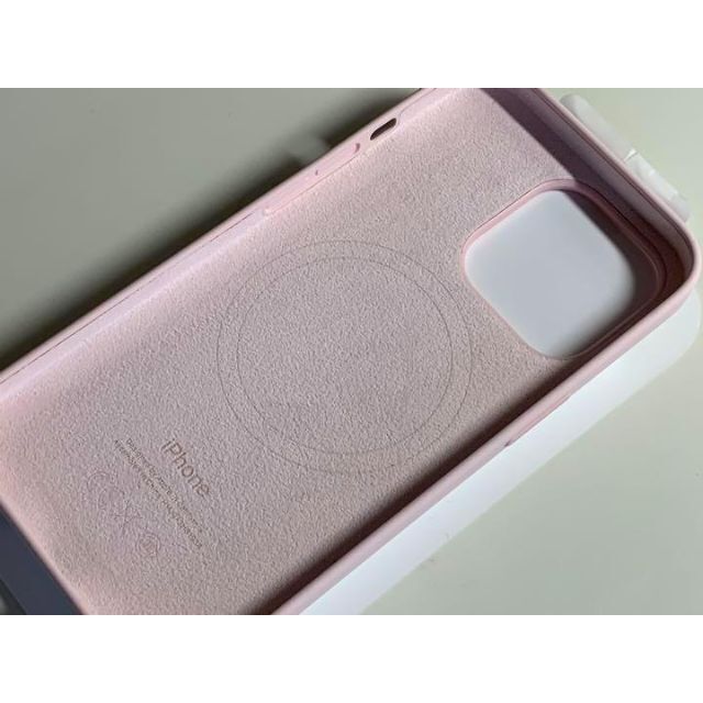 Apple(アップル)の【新品】純正 iPhone 13 Pro シリコンケース・チョークピンク② スマホ/家電/カメラのスマホアクセサリー(iPhoneケース)の商品写真