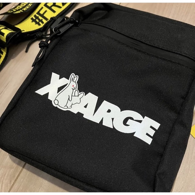 XLARGE(エクストララージ)の【新品未使用】FR2 ショルダーバッグ　xlarge エフアールツー メンズのバッグ(ショルダーバッグ)の商品写真