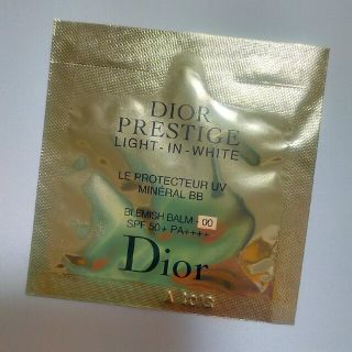 ディオール(Dior)のDior プレステージ ホワイト プロテクターUV ミネラルBB 00 サンプル(BBクリーム)