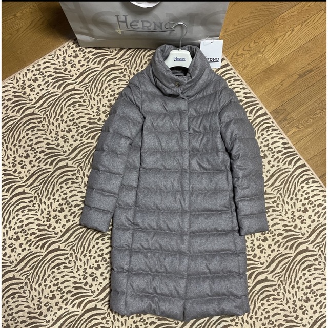 人気のファッションブランド! HERNO 新品ヘルノ最高級カシミヤシルク