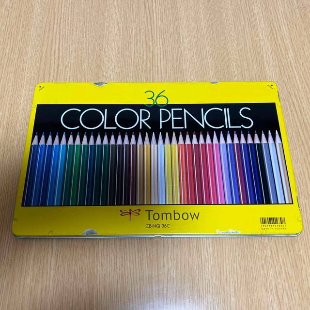 トンボ カラーペンシル 36色セット エンタメ/ホビーのアート用品(色鉛筆)の商品写真