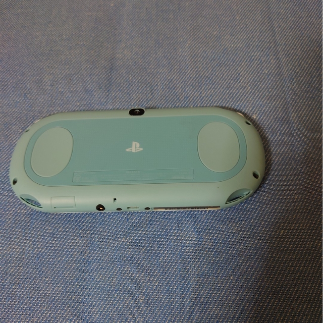 PlayStation Vita(プレイステーションヴィータ)のPlayStation®VitaPCH-2000シリーズライトブルー エンタメ/ホビーのゲームソフト/ゲーム機本体(携帯用ゲーム機本体)の商品写真