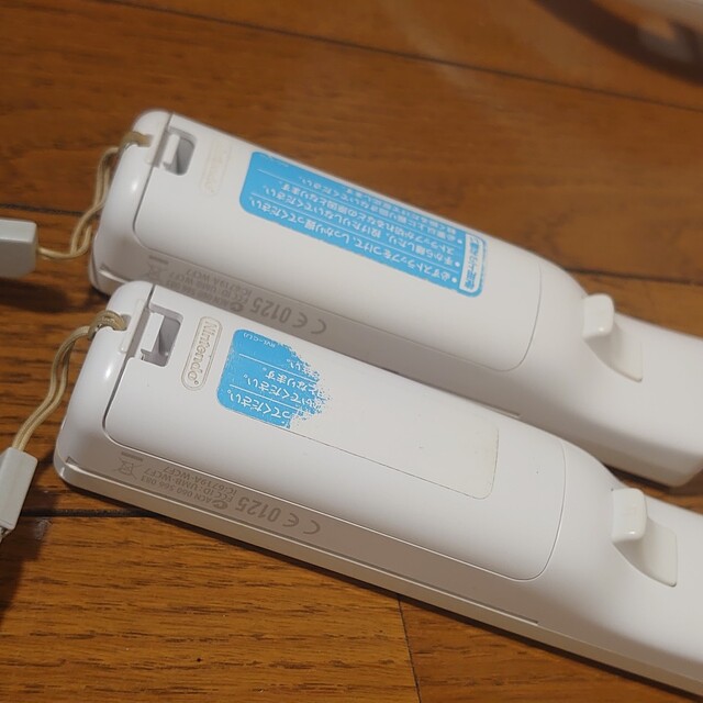 Wii(ウィー)の早い者勝ち💫Wii ハンドル リモコン ソフト モーションプラス エンタメ/ホビーのゲームソフト/ゲーム機本体(家庭用ゲーム機本体)の商品写真