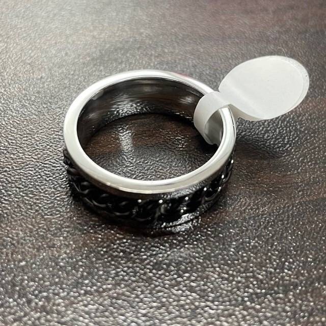 【SALE】リング メンズ アクセサリー ブラック ステンレス 黒 指輪 22号 レディースのアクセサリー(リング(指輪))の商品写真