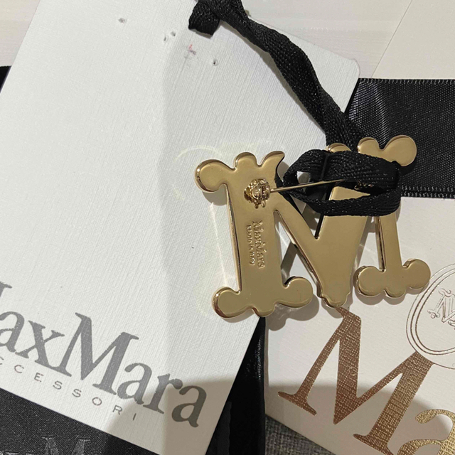 Max Mara - のん様専用 マックスマーラ パールブローチの通販 by