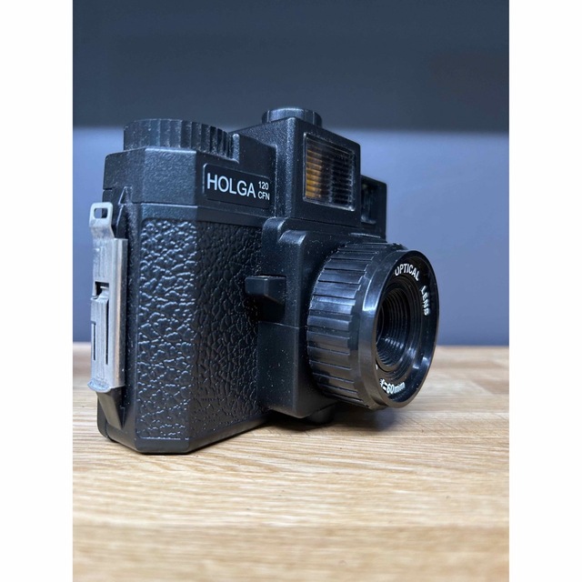 HOLGA120CFN  ゼブラカバー付き スマホ/家電/カメラのカメラ(フィルムカメラ)の商品写真