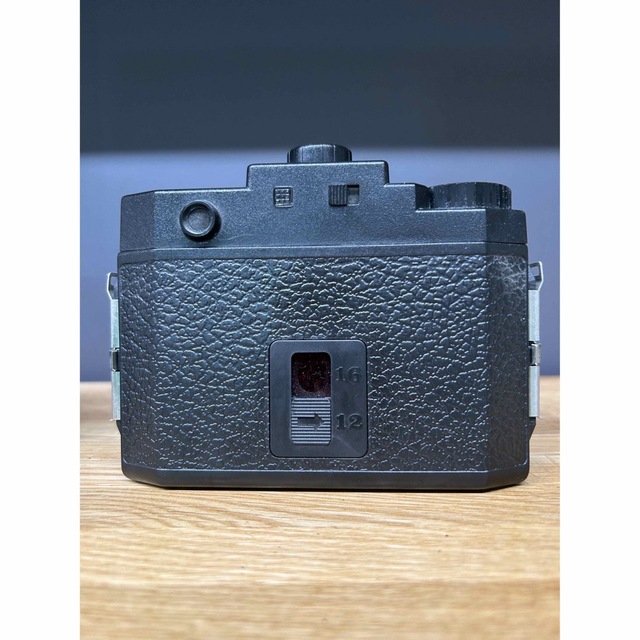 HOLGA120CFN  ゼブラカバー付き スマホ/家電/カメラのカメラ(フィルムカメラ)の商品写真