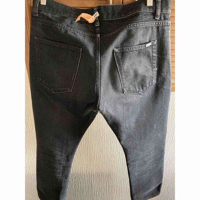 SAINT LAURENT (ダメージブラックデニム)サイズ31-