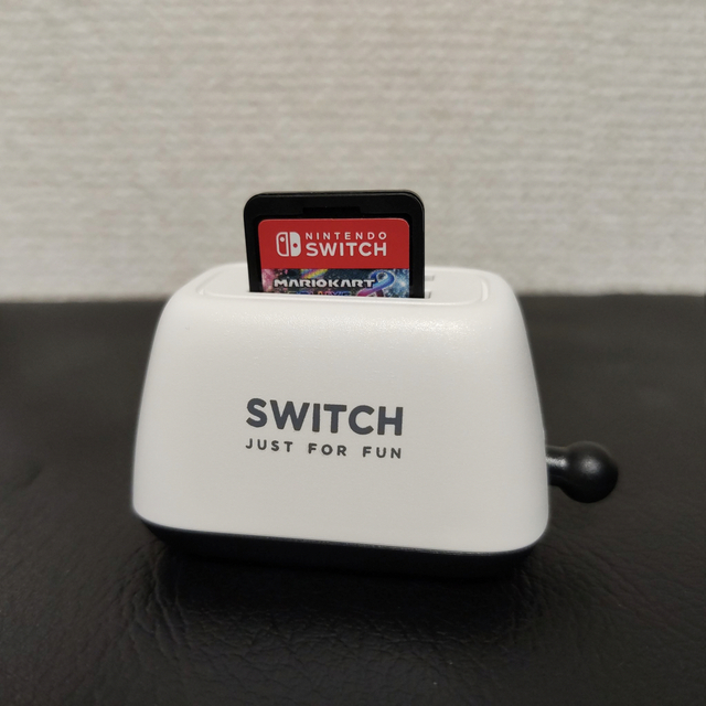 Nintendo Switch(ニンテンドースイッチ)のニンテンドースイッチ　カードスタンド　カードトースター　カードケース　2個セット エンタメ/ホビーのゲームソフト/ゲーム機本体(家庭用ゲームソフト)の商品写真
