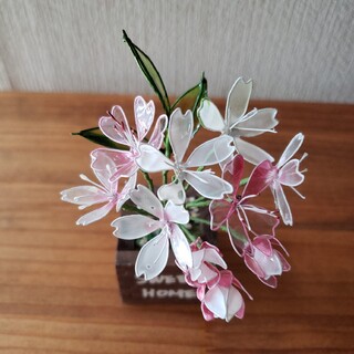アメリカンフラワー桜ミニ花７クリアピンク2白2バイカラー３蕾３葉３セットリボン付(その他)