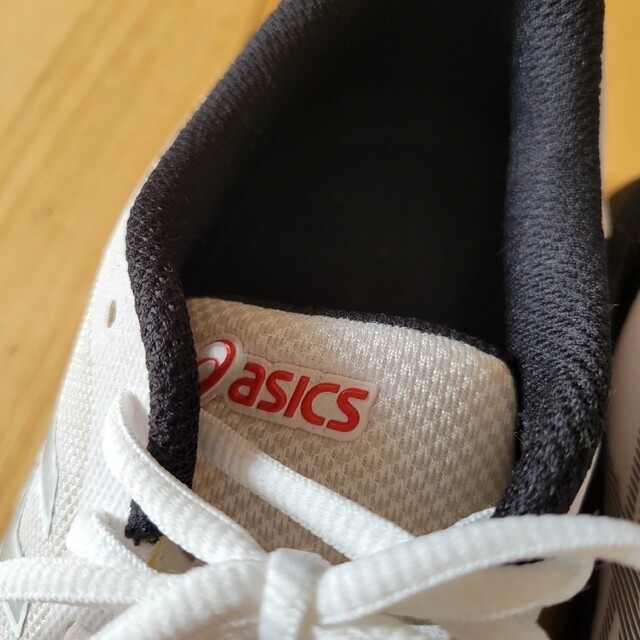 asics(アシックス)の【未使用】asics【テニスシューズ】24.5㎝ スポーツ/アウトドアのテニス(シューズ)の商品写真