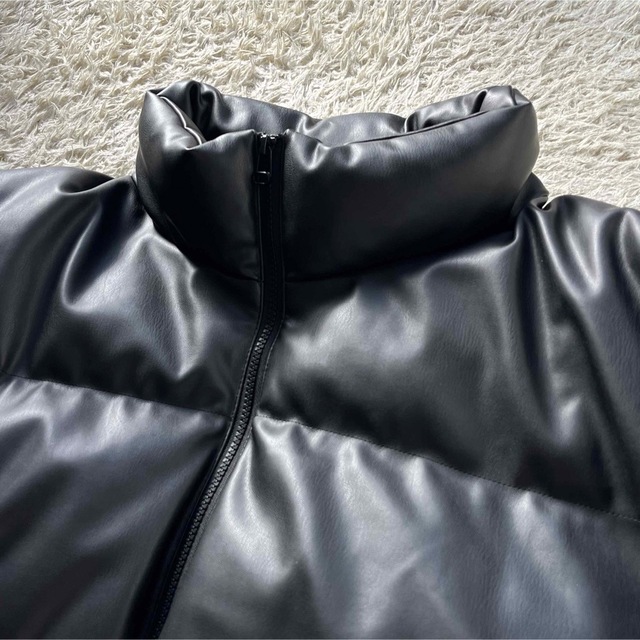 GU(ジーユー)の【未使用】GU ジーユー ヒートパデッドフェイクレザーブルゾン ダウン XL メンズのジャケット/アウター(ダウンジャケット)の商品写真
