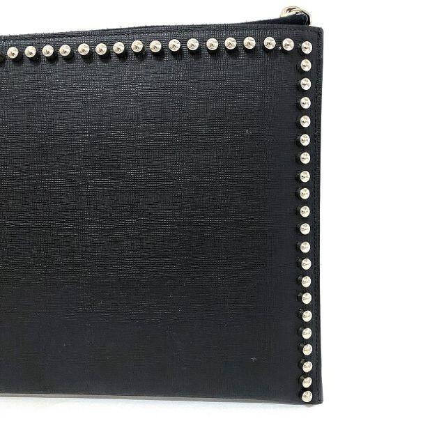 FENDI(フェンディ)のフェンディ クラッチバッグ ブラック 刺繍 Ｌ字 革 レディースのバッグ(ハンドバッグ)の商品写真