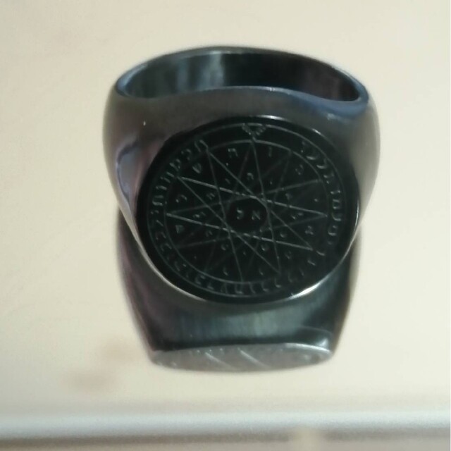 【SALE】リング メンズ ブラック オパール カレッジ 黒色 指輪 22号 メンズのアクセサリー(リング(指輪))の商品写真