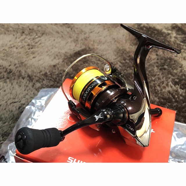 SHIMANO(シマノ)の【SSS様専用　ほぼ新品】シマノ ソアレ Ci4+ C2000PGSS スポーツ/アウトドアのフィッシング(リール)の商品写真