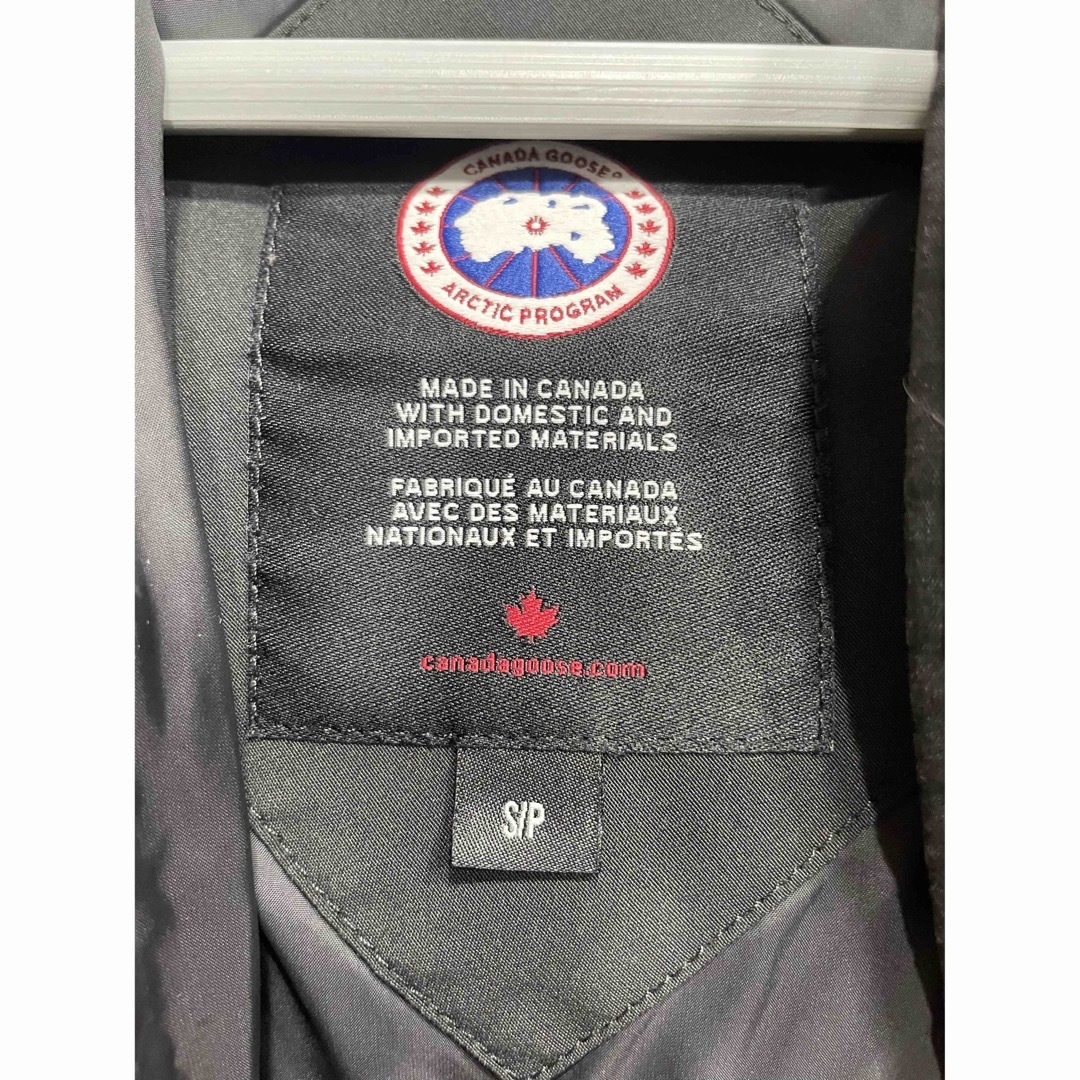 CANADA GOOSE(カナダグース)のHanahana様専用☆カナダグース マッケンジー ガーメント付き レディースのジャケット/アウター(ダウンジャケット)の商品写真