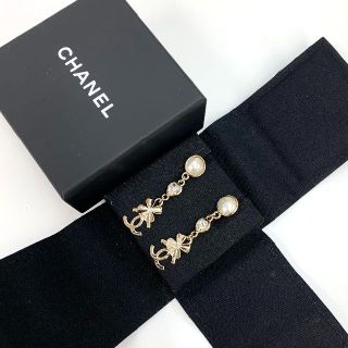 CHANEL　シャネル　  ココマーク ・クローバーピアス　　【472】H