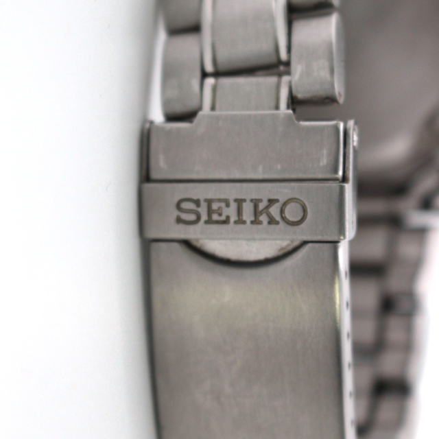 SEIKO(セイコー)のセイコー SEIKO 腕時計
 クロノグラフ クオーツ式 7T92-0DW0 シルバー メンズの時計(金属ベルト)の商品写真