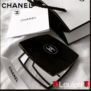 シャネル(CHANEL)の❤️CHANEL❤️🖤コンパクトミラー🖤❤️新品未使用(ミラー)