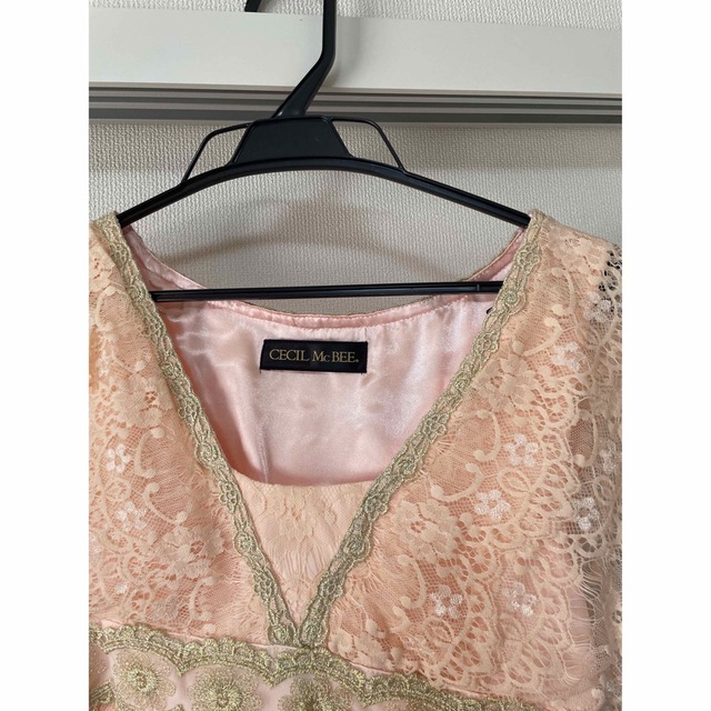 CECIL McBEE(セシルマクビー)のドレス レディースのワンピース(ひざ丈ワンピース)の商品写真