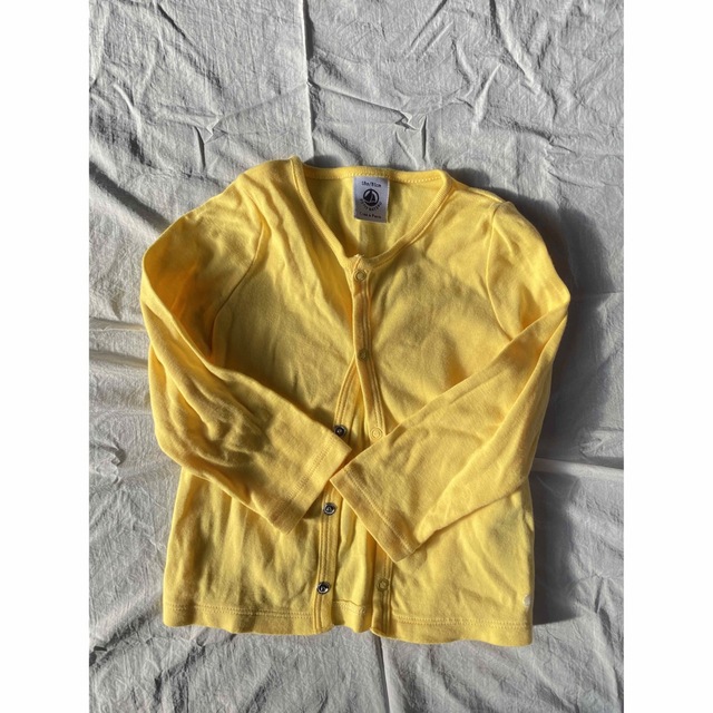 PETIT BATEAU(プチバトー)のプチバトー　子供服セット　80サイズ〜 キッズ/ベビー/マタニティのベビー服(~85cm)(カーディガン/ボレロ)の商品写真