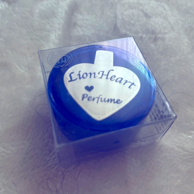 ライオンハート　ソリッドパフューム コスメ/美容の香水(香水(女性用))の商品写真