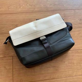 コーチ(COACH)のコーチ メンズ COACH パーフォレイテッド レザー  ショルダーバッグ(ショルダーバッグ)