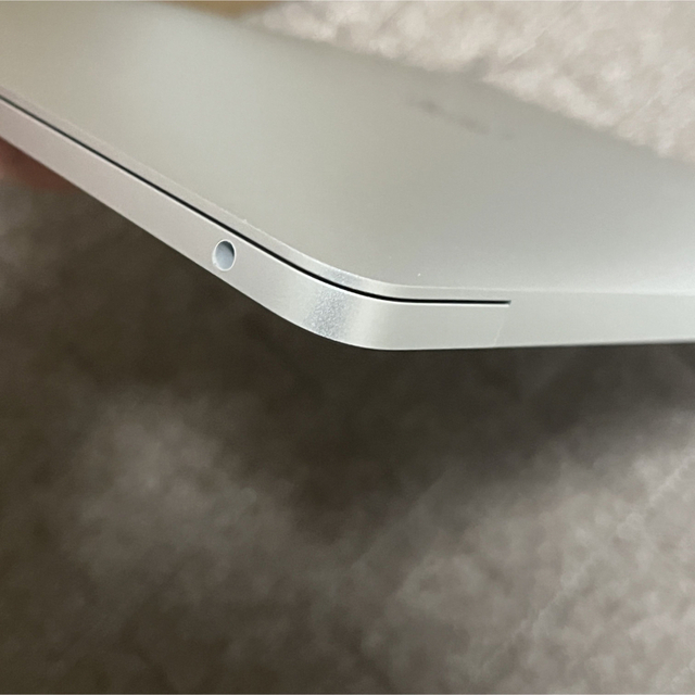 【使用3回】MacBook Air 8GB（2020モデル）
