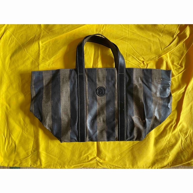 FENDI(フェンディ)のフェンディトートバッグ レディースのバッグ(トートバッグ)の商品写真