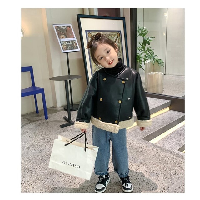 新品　レザー風　ジャケット　130センチ 韓国子供服 キッズ/ベビー/マタニティのキッズ服女の子用(90cm~)(ジャケット/上着)の商品写真