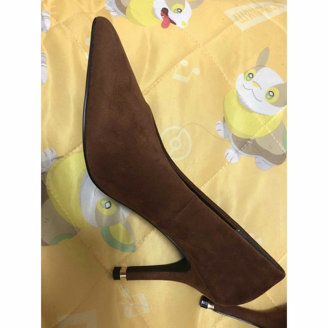 R&E未使用パンプス