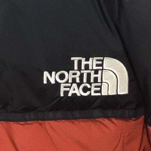 THE NORTH FACE(ザノースフェイス)のTHE NORTH FACE ダウンジャケット ヌプシ メンズ レッド アウター メンズのジャケット/アウター(ダウンジャケット)の商品写真