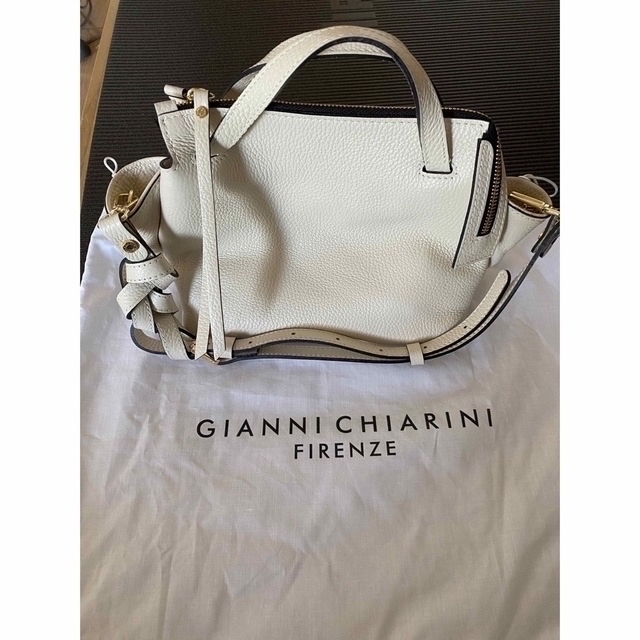 バッグGIANNI CHIARINI. バッグ