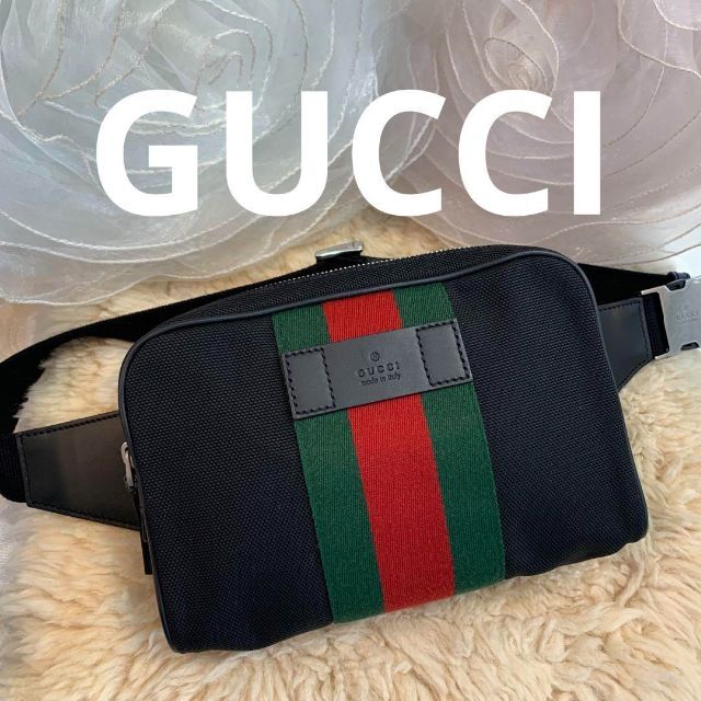 Gucci - ☆未使用品☆GUCCI テクノキャンバス ボディーバッグ シェリーライン 黒