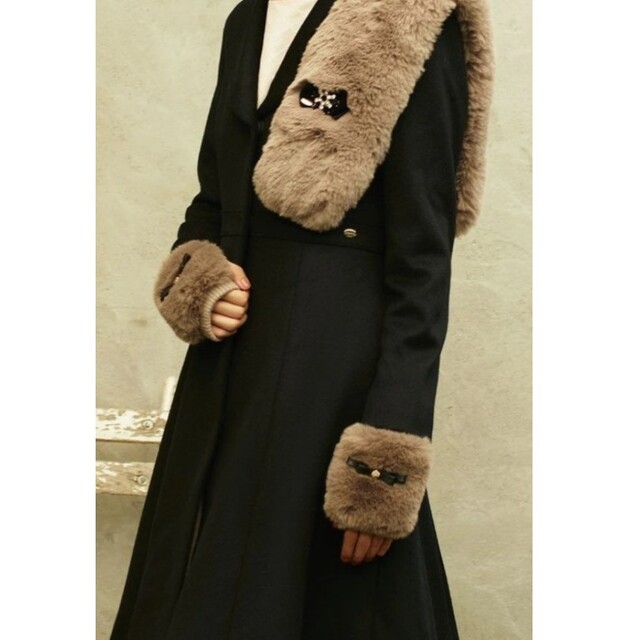 TOCCA(トッカ)のTOCCA♡    KNIT FUR HANDWARMER ハンドウォーマー レディースのファッション小物(手袋)の商品写真