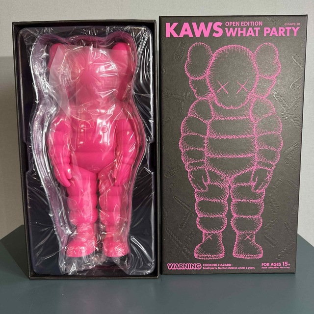 MEDICOM TOY(メディコムトイ)のKAWS TOKYO FIRST KAWS WHAT PARTY ピンク ハンドメイドのおもちゃ(フィギュア)の商品写真