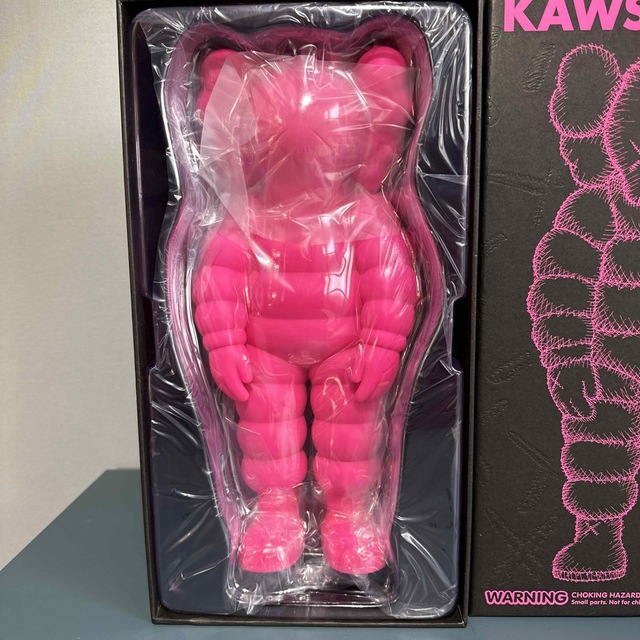 MEDICOM TOY(メディコムトイ)のKAWS TOKYO FIRST KAWS WHAT PARTY ピンク ハンドメイドのおもちゃ(フィギュア)の商品写真