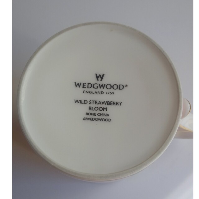 WEDGWOOD(ウェッジウッド)のウェッジウッド　マグカップ（中古） インテリア/住まい/日用品のキッチン/食器(グラス/カップ)の商品写真