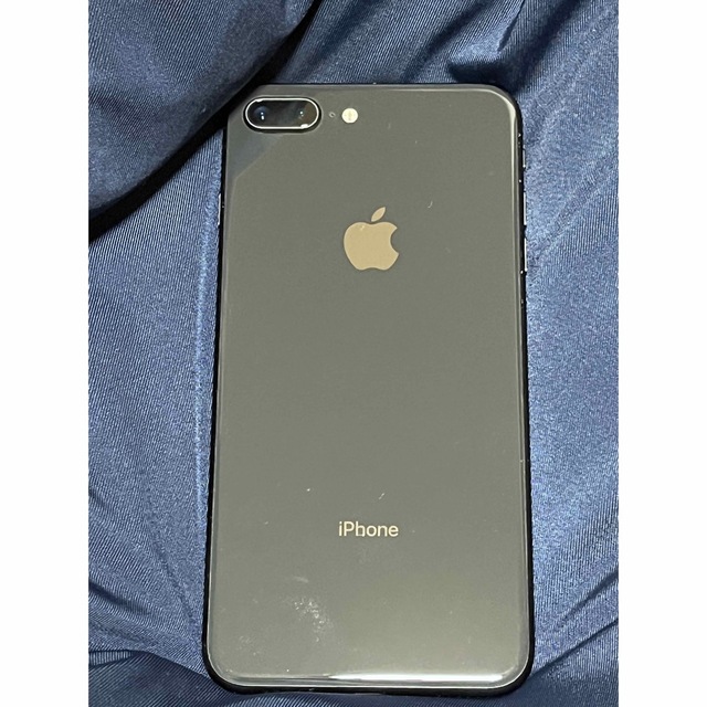 iPhone(アイフォーン)のiPhone8plus 64GB space gray スマホ/家電/カメラのスマートフォン/携帯電話(スマートフォン本体)の商品写真