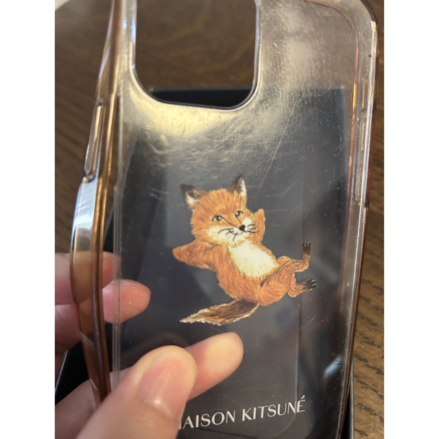 MAISON KITSUNE'(メゾンキツネ)のメゾンキツネ　スマホケース　中古 スマホ/家電/カメラのスマホアクセサリー(iPhoneケース)の商品写真