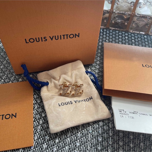 LOUIS VUITTON(ルイヴィトン)の新品未使用‼️ルイヴィトン キラキラピアス レディースのアクセサリー(ピアス)の商品写真