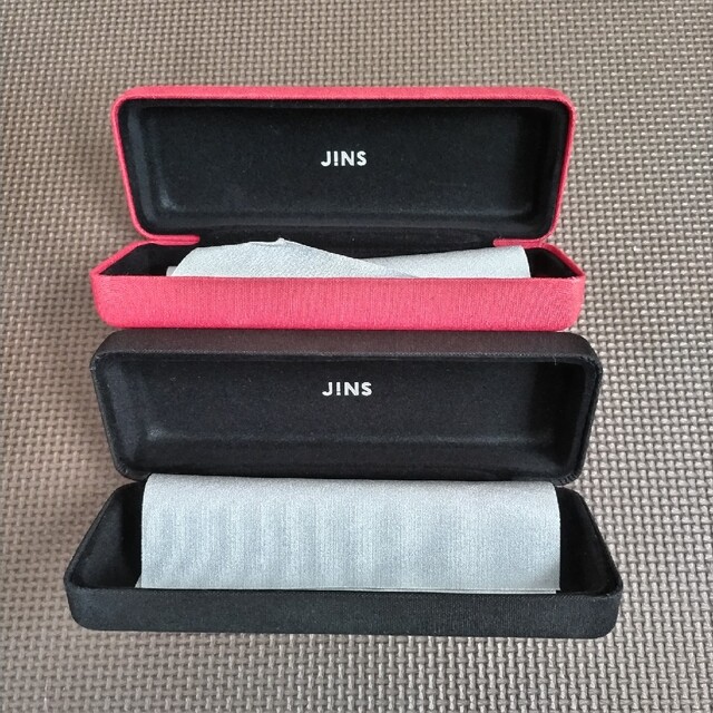 JINS(ジンズ)のJINSメガネケース２個セット インテリア/住まい/日用品の日用品/生活雑貨/旅行(日用品/生活雑貨)の商品写真