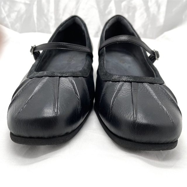 Pedala（asics）(ペダラ)の極美品♪アシックス　ペダラ　ストラップパンプス　ブラック レディースの靴/シューズ(ハイヒール/パンプス)の商品写真