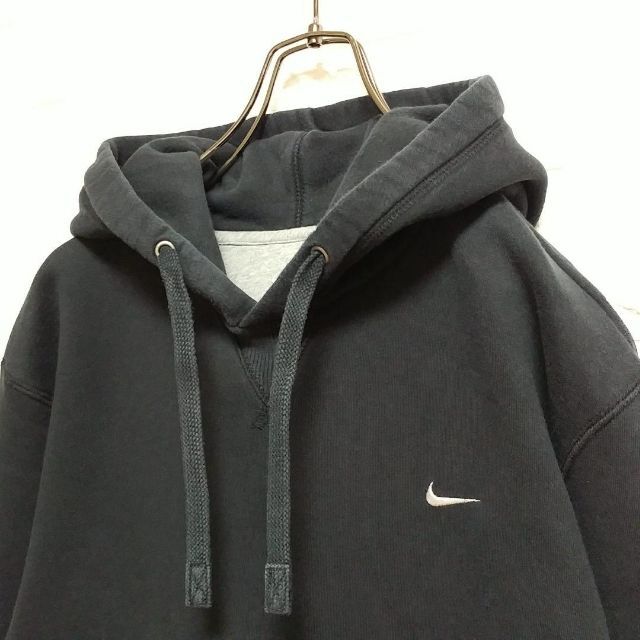 NIKE(ナイキ)のナイキ パーカー スウェット サイドリブ ワンポイント USA古着 メンズのトップス(パーカー)の商品写真